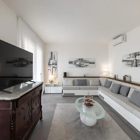 Villa Magic